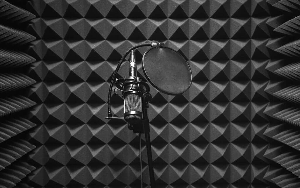 فوم آکوستیک هرمی آموزش ساخت اتاق عایق برای ضبط پادکست